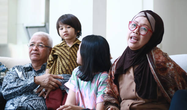 NGOs Encouraging Intergenerational Storytelling