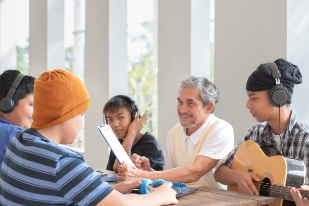 NGOs Encouraging Intergenerational Storytelling